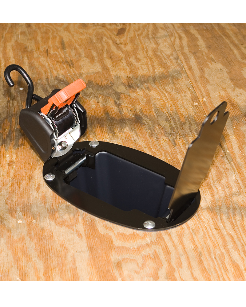 Flush mount tie down outlet